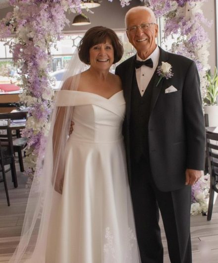 Poślubiłem swoją ukochaną z dzieciństwa w wieku 71 lat, po tym jak oboje nasi małżonkowie już nie żyją – wtedy na przyjęciu podeszła do mnie młoda kobieta i powiedziała: „On nie jest tym, za kogo go uważasz”